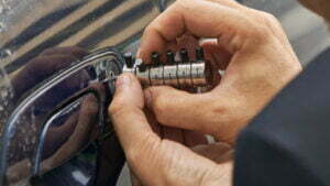 locksmith for automobiles